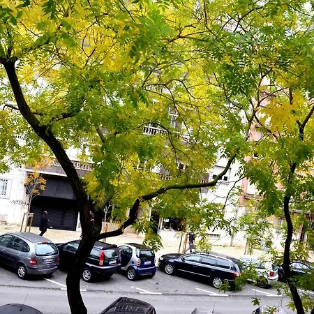 Bairro Azul - Av. Ressano Garcia Apartment *